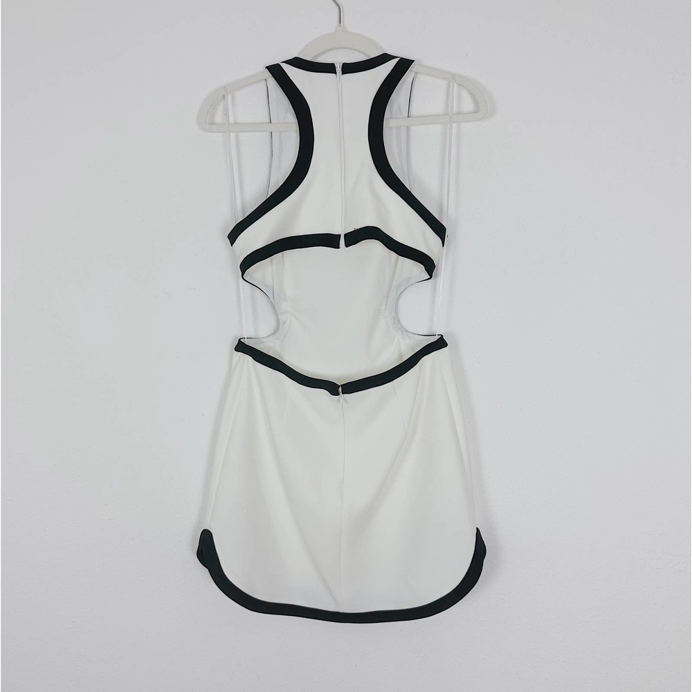 NEW MISHA Lotus Two-Tone Bonded Crepe Mini Dress in White Black Size 6 - Picture 4 of 8
